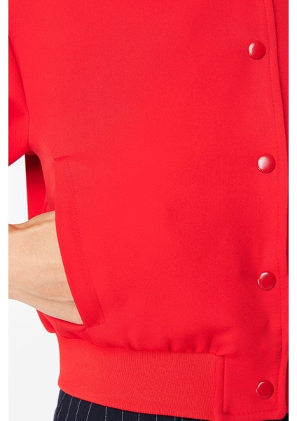 Tasarım Düz Astarlı Yaka Crop Bol Hakim Kadın Oversize Crop Ince Bomber Mont fırsatları