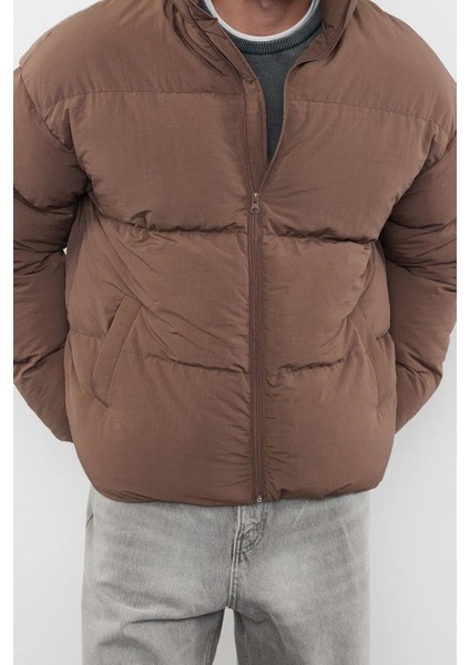 Tasarım Düz Astarlı Yaka Standart Bol Dik Unisex Oversize Fit Dik Yaka Şişme Kışlık Mont