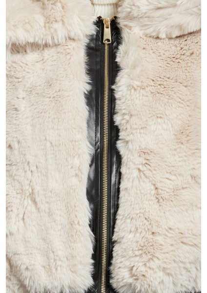 Tasarım Düz Astarlı Yaka Standart Bol Gömlek Kadın Suni Deri Detaylı Kürk Bomber Mont fiyatları