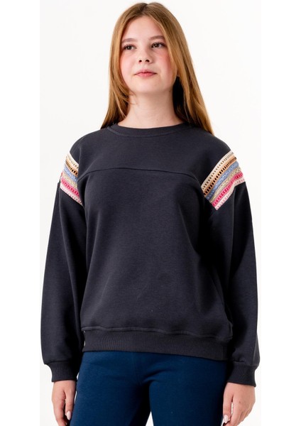 Kız Çocuk Şerit Modelli Nakışlı Sweatshirt - Siyah fiyatları