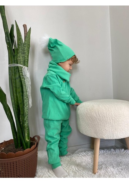 Bere Boyunluklu Takım Neon Yeşili modelleri