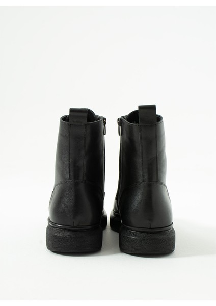 Büyük Numara Siyah Bot fırsatları