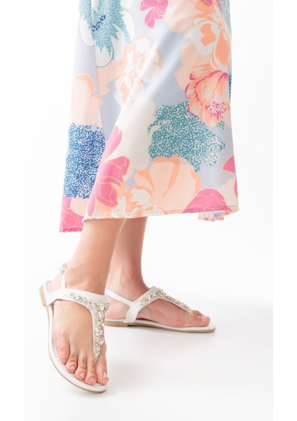 152-1110 Beyaz Gümüş Taşlı Parmak Arası Kadın Sandalet modelleri