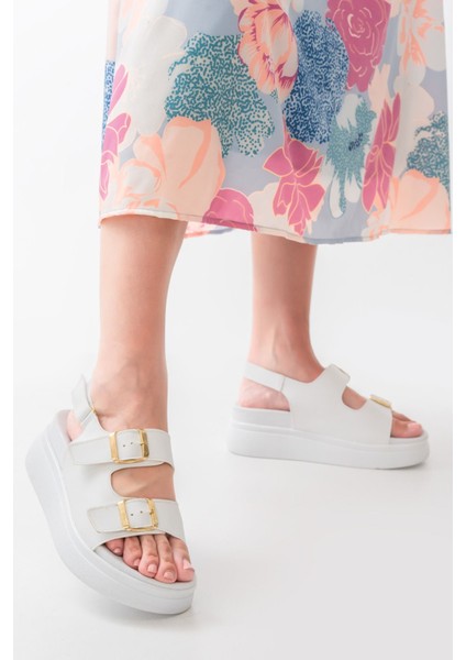 24422-1185 Beyaz Dolgu Topuk Kadın Sandalet fırsatları