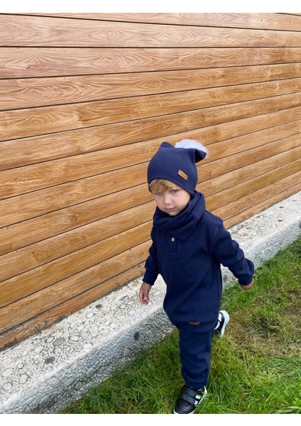 Bere Boyunluklu Takım Lacivert fırsatları