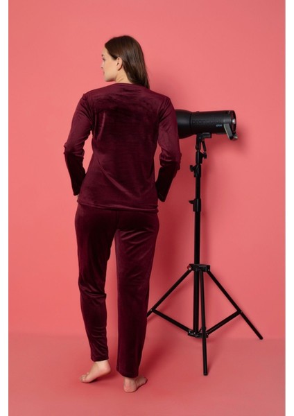 Kadın Mor Uzul Kollu Sıfır Yakalı Düz Renk Kadife Baskılı Pijama Takımı fiyatları