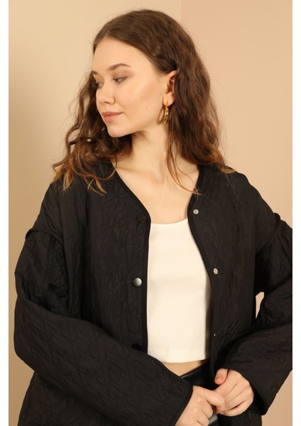 Jakar Kumaş Biyeli Oversize Kadın Ceket-Siyah fırsatları