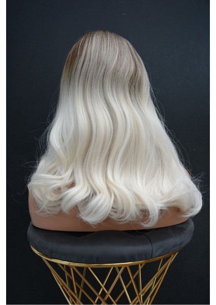 Omuz Platin Dalgalı Fiber Sentetik Perçemli Peruk fiyatları