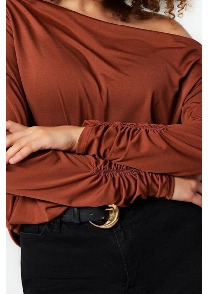 Moda Büyük Beden Asimetrik Yaka Örme Relaxed Düz Desen Casual Günlük Regular Uzun Kol Bluz fiyatları