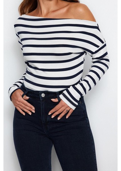Moda Kayık Yaka Örme Slim Çizgili Desen Casual Günlük Regular Uzun Kol Bluz fırsatları
