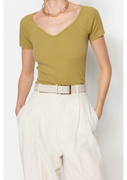 Moda Kalp Yaka Örme Fit Düz Desen Casual Günlük Regular Kısa Kol Bluz