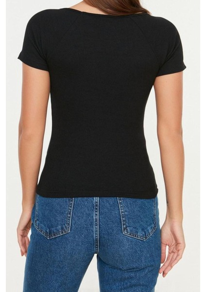 Moda Kalp Yaka Örme Fit Düz Desen Casual Günlük Regular Kısa Kol Bluz