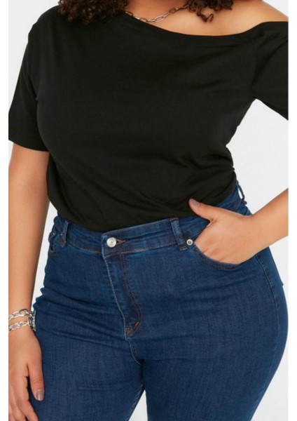 Moda Büyük Beden Devrik Yaka Örme Regular Düz Desen Casual Günlük Crop Kısa Kol Bluz fiyatları