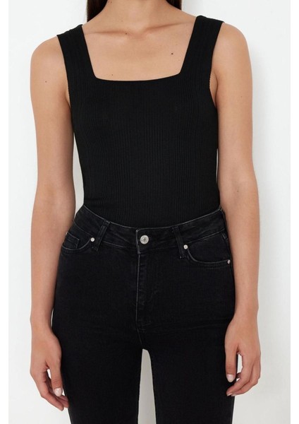 Moda Havuz Yaka Triko Slim Düz Desen Casual Günlük Regular Askılı Kol Bluz