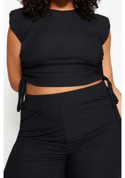 Moda Büyük Beden Bisiklet Yaka Örme Fit Düz Desen Casual Günlük Crop Kolsuz Bluz