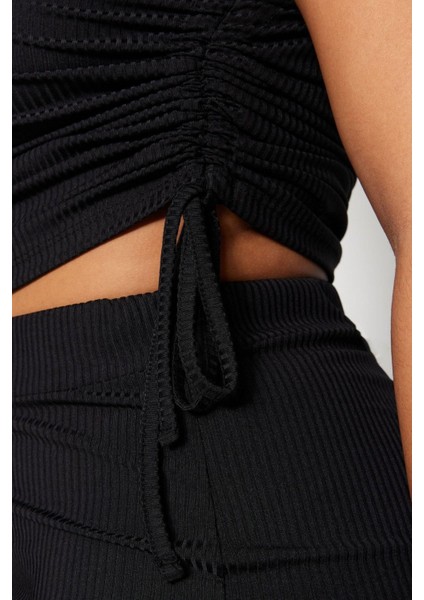 Moda Büyük Beden Bisiklet Yaka Örme Fit Düz Desen Casual Günlük Crop Kolsuz Bluz fırsatları