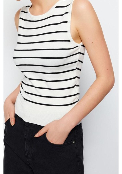 Moda Polo Yaka Triko Fit Çizgili Desen Casual Günlük Regular Kolsuz Bluz modelleri