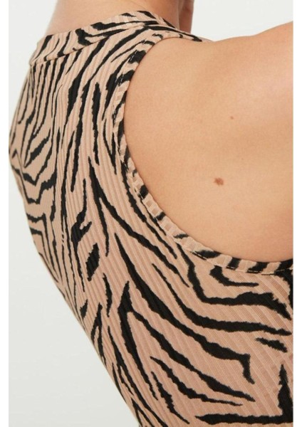 Moda Halter Yaka Örme Slim Animal Desen Casual Günlük Regular Kolsuz Bluz modelleri