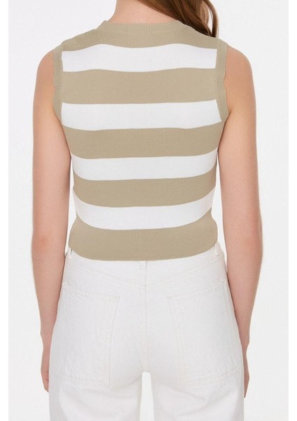 Moda Bisiklet Yaka Triko Slim Çizgili Desen Casual Günlük Crop Kolsuz Bluz fırsatları