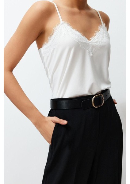 Moda V Yaka Örme Slim Düz Desen Resmi Regular Askılı Kol Bluz fiyatları