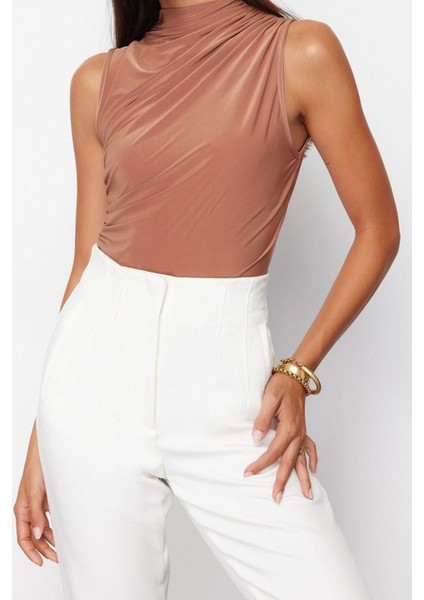 Moda Dik Yaka Örme Fit Düz Desen Casual Günlük Crop Kolsuz Bluz fırsatları