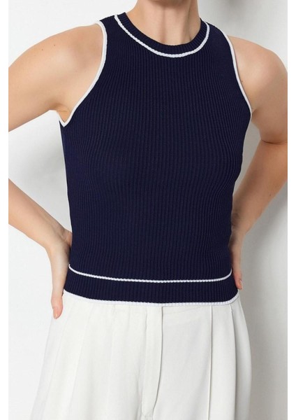 Moda Bisiklet Yaka Triko Regular Çizgili Desen Casual Günlük Regular Kolsuz Bluz fırsatları