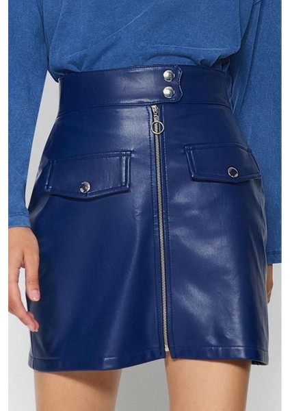 Moda Düz Desen Günlük Mini Boy Kemer ve Fermuar Detaylı Suni Deri Mini Dokuma Etek fırsatları