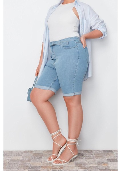Büyük Beden Moda Denim Yüksek Bel Dar Paça Gündelik Açık Mavi Kemerli Esnek Skinny Denim Şort modelleri