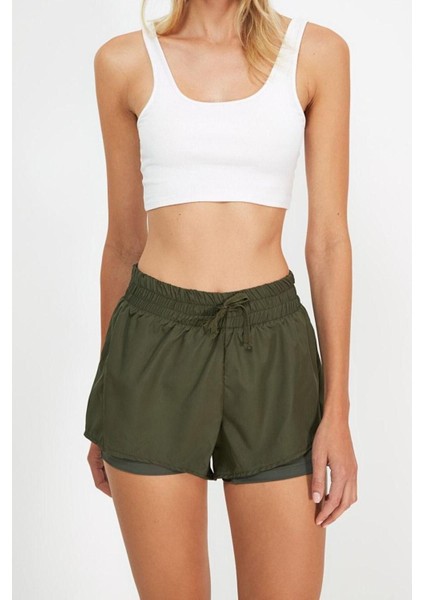 Moda Örme Normal Bel Boru Paça Sportswear Haki Paraşüt Kumaş 2 Katmanlı Içi Şortlu Örme Spor Şort modelleri