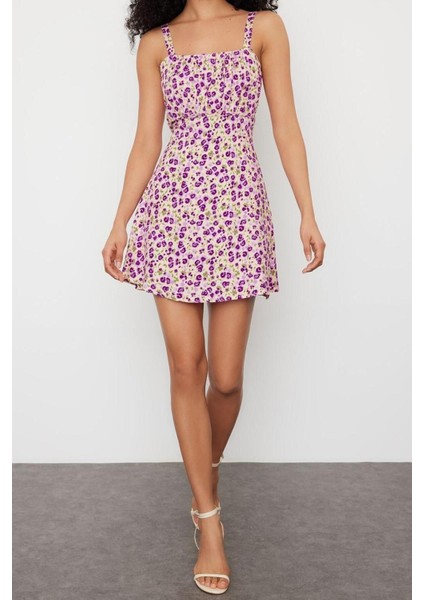 Kadın Moda Kalın Askılı Boru Paça Kare Yaka Çiçekli Desen Kısa Desenli Mini Dokuma Tulum modelleri