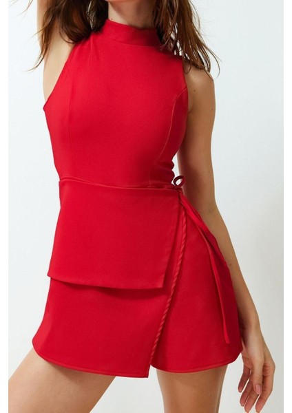 Kadın Moda Standart Kol Geniş Paça Dik Yaka Kısa Bağlama Detaylı Mini Dokuma Şort Etek Tulum fırsatları