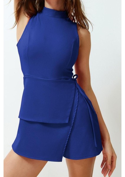 Kadın Moda Standart Kol Geniş Paça Dik Yaka Kısa Bağlama Detaylı Mini Dokuma Şort Etek Tulum fırsatları