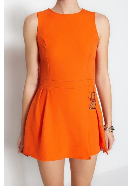 Kadın Moda Standart Kol Geniş Paça Bisiklet Yaka Kısa Mini Şort Etekli Kemer Detaylı Dokuma Tulum