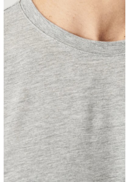 Erkek Slim Fit Bisiklet Yaka Pamuk Kısa Kollu Tişört fiyatları