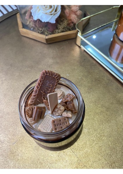 Amber Kavanoz Lotuslu ve Çikolata Parçalı Aromaterapi Kokulu Mum