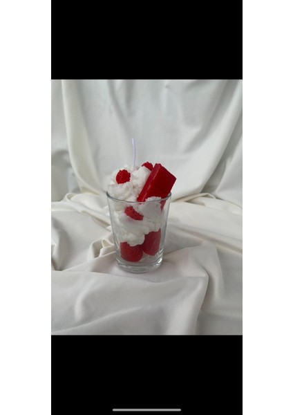 Kremalı Çileklikonsept Hediyelik Aromaterapi Mum