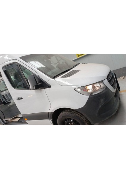Mercedes Sprinter 2006-2024 Model Içten Geçme 2'li Cam Rüzgarlığı