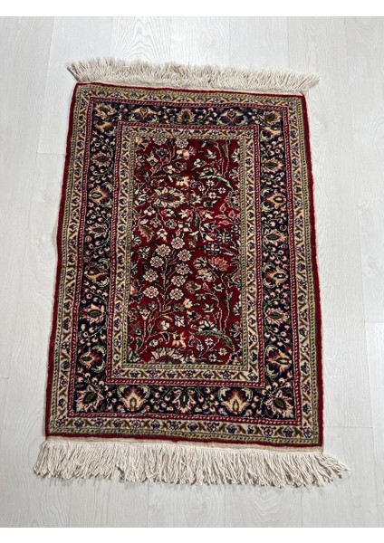 75X103 cm Çiçek Desenli El Dokuma Küçük Boy Kırmızı Renkli Antik Uşak Kilimi fiyatları