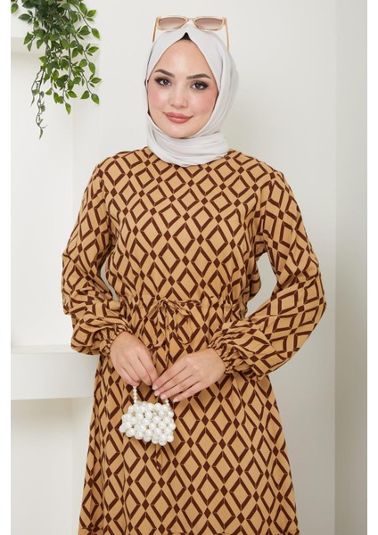 Baklava Desen Beli Bağcıklı Viskon Elbise Camel HM2475 modelleri