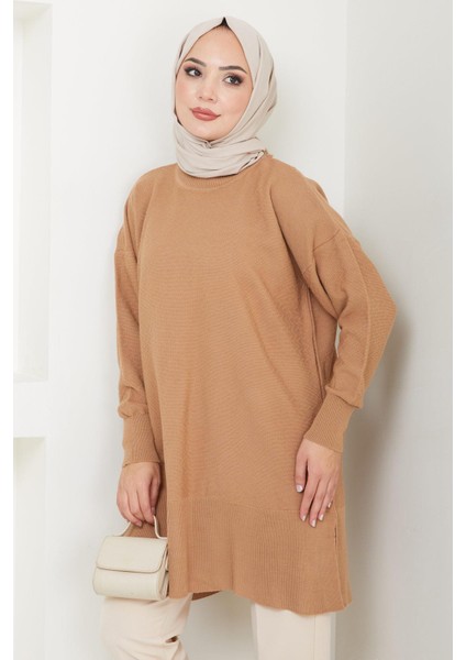 Yırtmaçlı Bisiklet Yaka Triko Tunik Camel HM2533