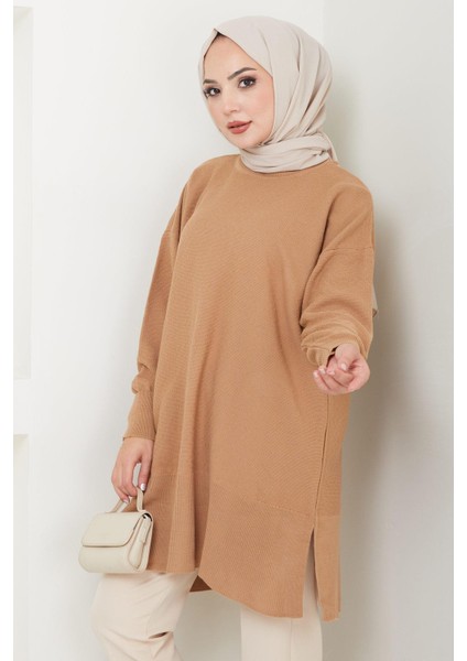 Yırtmaçlı Bisiklet Yaka Triko Tunik Camel HM2533 modelleri