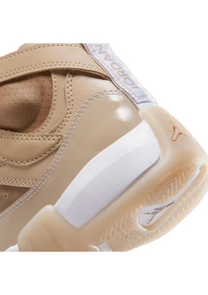 Jordan Jumpman Two Trey Kadın Bej Basketbol Ayakkabısı DR9631-201