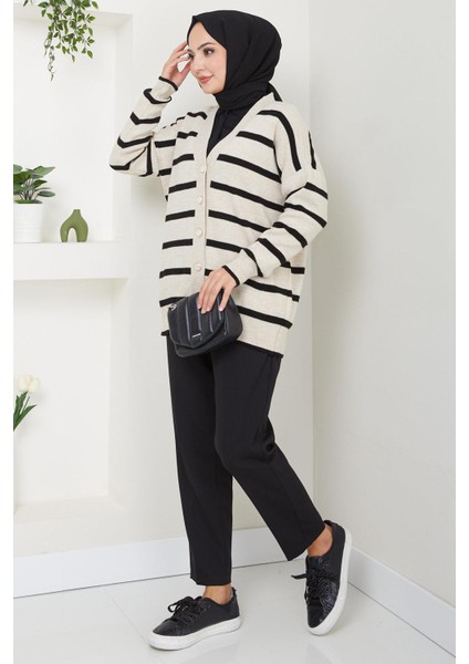 Düğme Detaylı Çizgili Araboy Triko Hırka Taş Rengi HM2516 modelleri