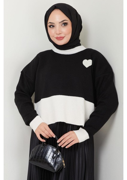 Kalp Detaylı Iki Renkli Crop Kazak Siyah HM2575 modelleri