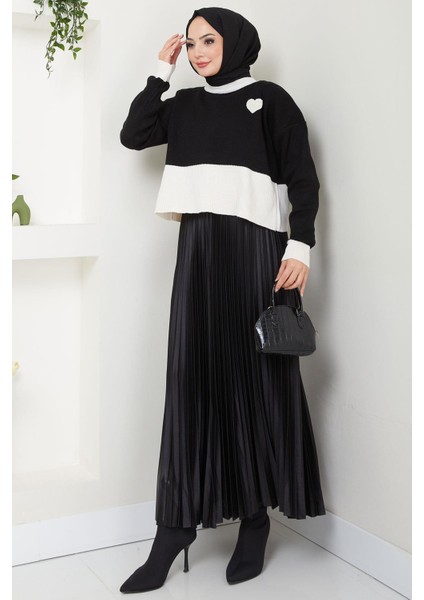 Kalp Detaylı Iki Renkli Crop Kazak Siyah HM2575 fırsatları