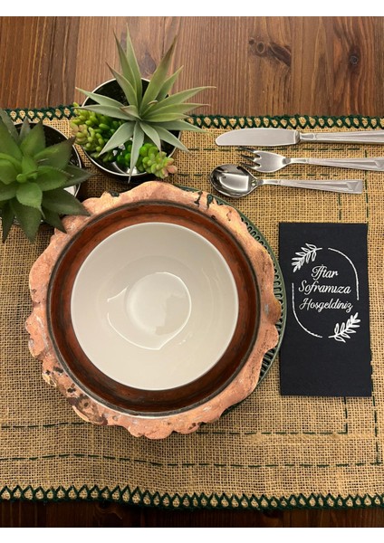 Gümüş Yaldızlı Siyah Iftar Soframıza Hoşgeldiniz Garson Peçete 16 Adet