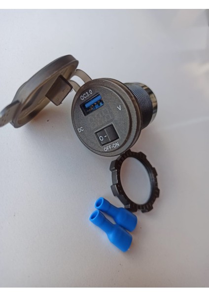 Araç/tekne/motosiklet Için 3.0 USB ( Quick ) Hızlı Şarj - Voltmetre Açma Kapama Anahtarlı 12 - 24 Volt