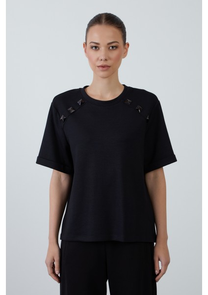 Duble Kollu Rahat Kesim Siyah Tshırt