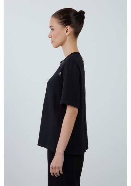 Duble Kollu Rahat Kesim Siyah Tshırt fiyatları