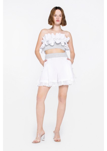 Dantel Detaylı Cep Kenarları Boncuk Işlemeli Gri Şort